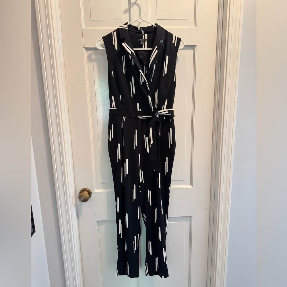 Ann Taylor Black and White Sleeveless Patterned Jumpsuit